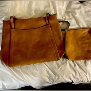 Hobo purse with cosmetic bag